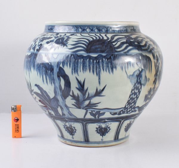 中国　青花　山水人物文　壷　V　R8388 中国青花山水人物文壷VR8388