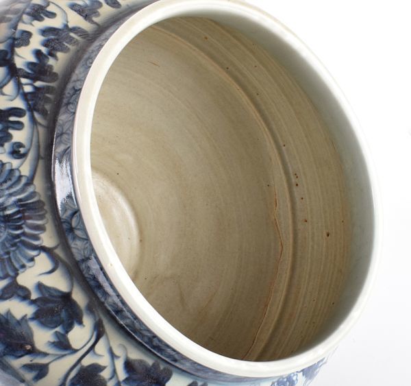 中国青花山水人物文壷VR8388