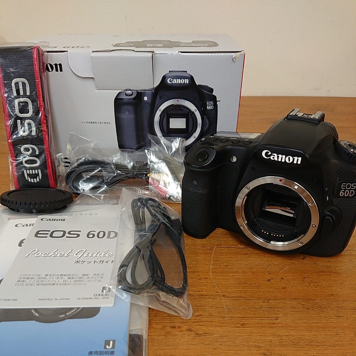 Canon キャノン EOS 60D デジタル 一眼レフ カメラ ボディ Canon キャノン EOS 60D デジタル 一眼レフ カメラ ボディ