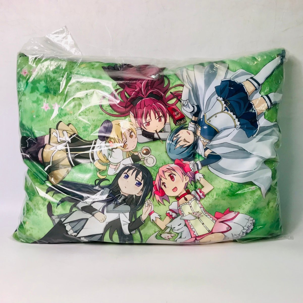 新品未開封 一番くじプレミアム 魔法少女まどかマギカ C賞 クッション