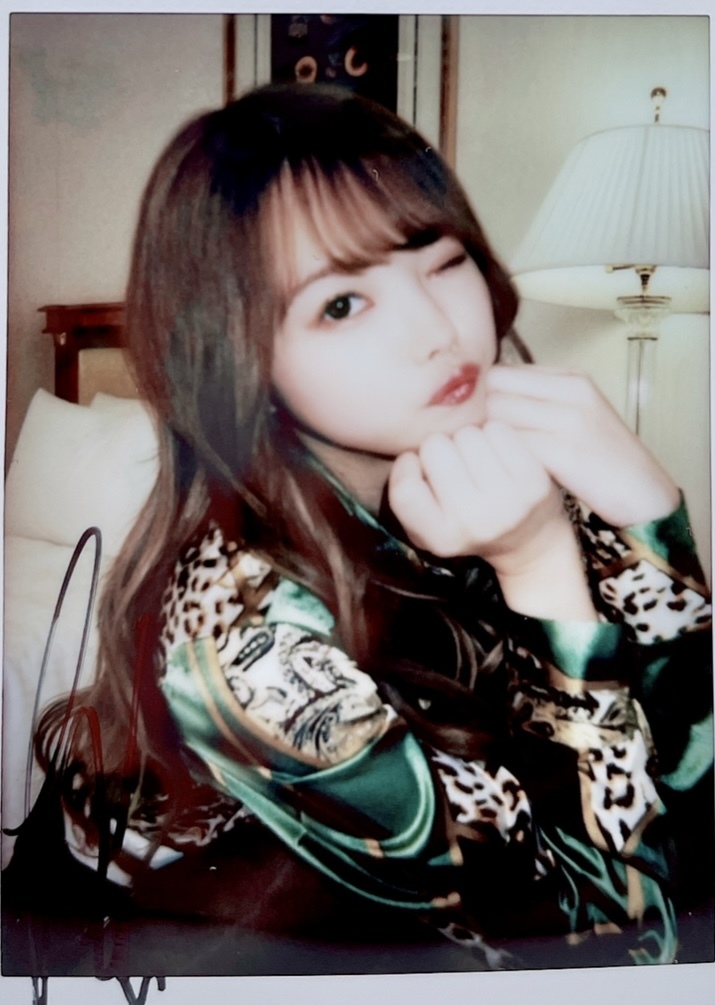 激カワ】【最新作撮り下ろしチェキ】松本いちか 直筆サイン入りチェキ  