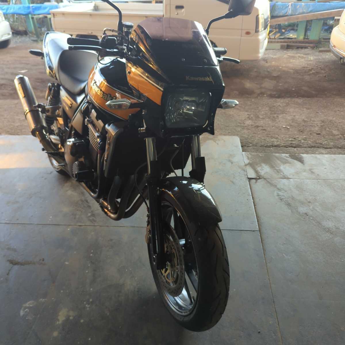 ☆ZRX1200S カスタム多数 1200R仕様 Crafting a Low-Profile