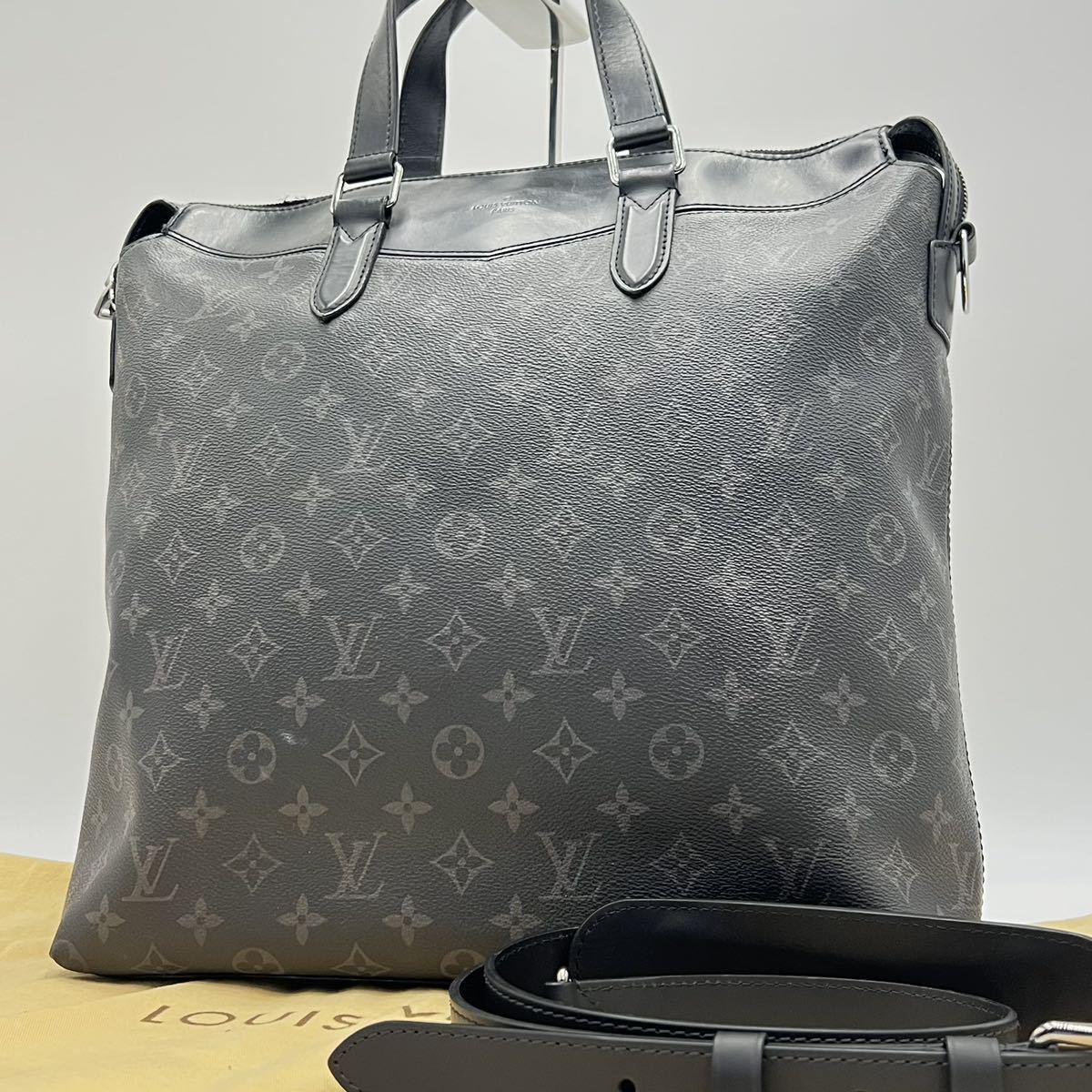 ★1円スタート★ 極美品 LOUIS VUITTON ルイヴィトン エクスプローラー モノグラム エクリプス シルバー金具 2way ショルダーバッグ