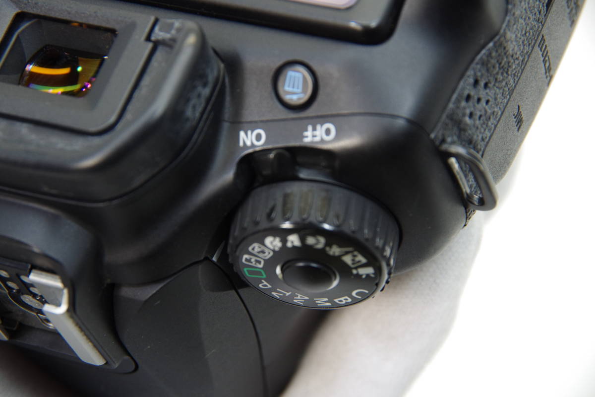 ジャンク❗️ Canon キヤノン　EOS60D カメラ本体　DS126281 Yahoo!オークション - 「eos 60d ジャンク」キヤノン (デジタル一眼