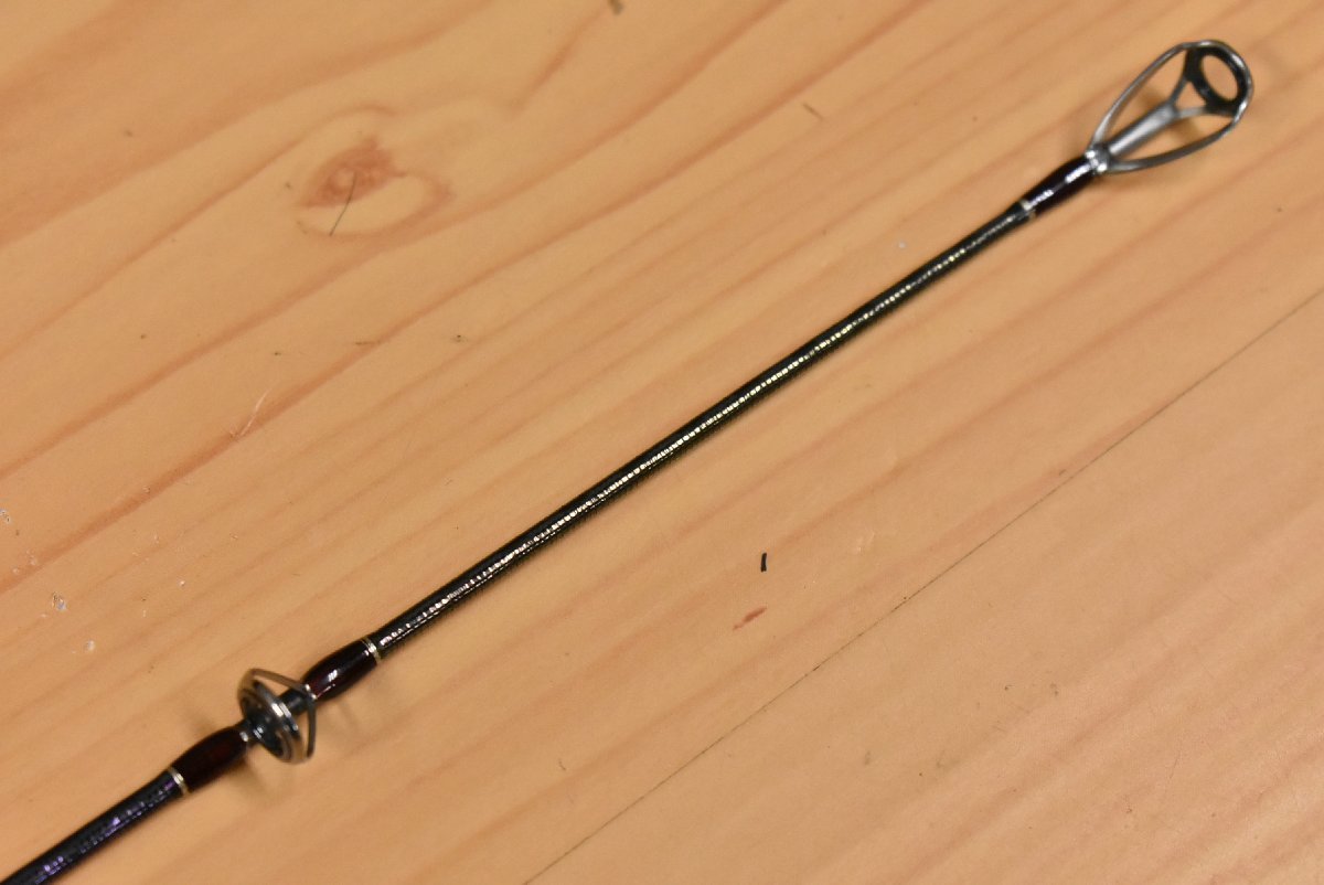 1スタ☆程度良好美品】シマノ 18 ワールドシャウラ 1704R-2 SHIMANO 
