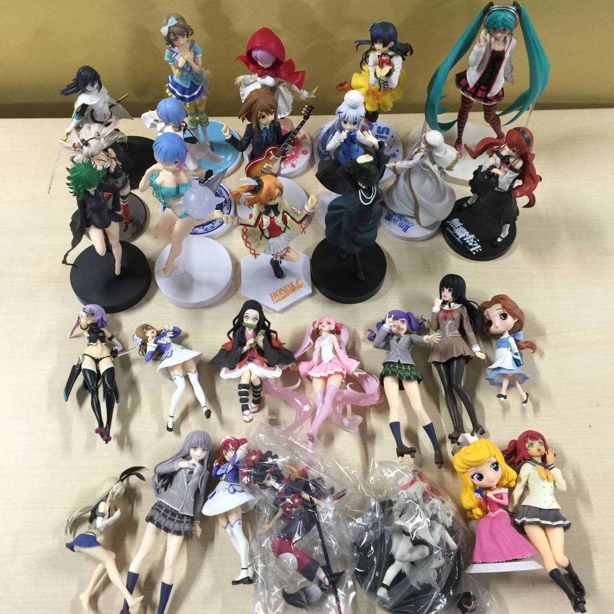 2026春夏 男性向け フィギュア まとめ 初音ミク 桜ミク リゼロ レム ラム バンドリ 湊 あこ FGO 葛飾北斎 ワンパンマン タツマキ フブキ(その他)｜売買されたオークション情報、yahooの商品情報をアーカ その他