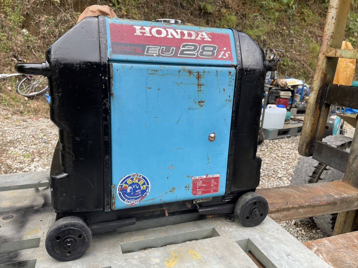 ★千葉県★東関道佐倉インター近く★HONDA　ガソリン発電機　EU28iS　インバータータイプ　出力2.8kVA　50Hz/60Hz対応　災害　キャンプ