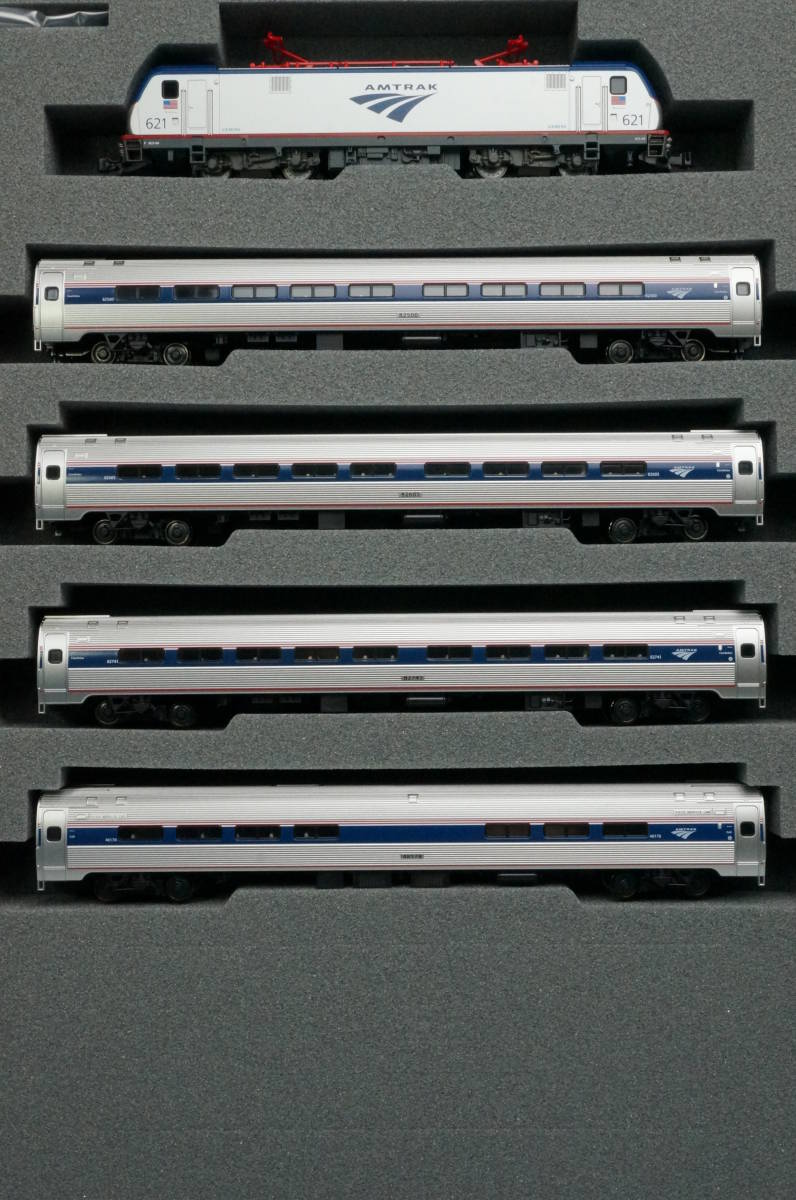 KATO 10710-2 アムトラック ACS-64・アムフリート I (Amtrak ACS-64