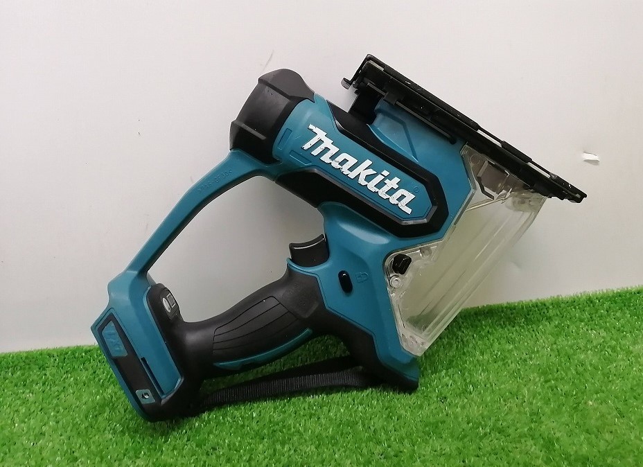 26g-798x中古makita ﾏｷﾀ 18V 充電式ﾎﾞｰﾄﾞｶｯﾀ SD180D 本体のみ | フリマ