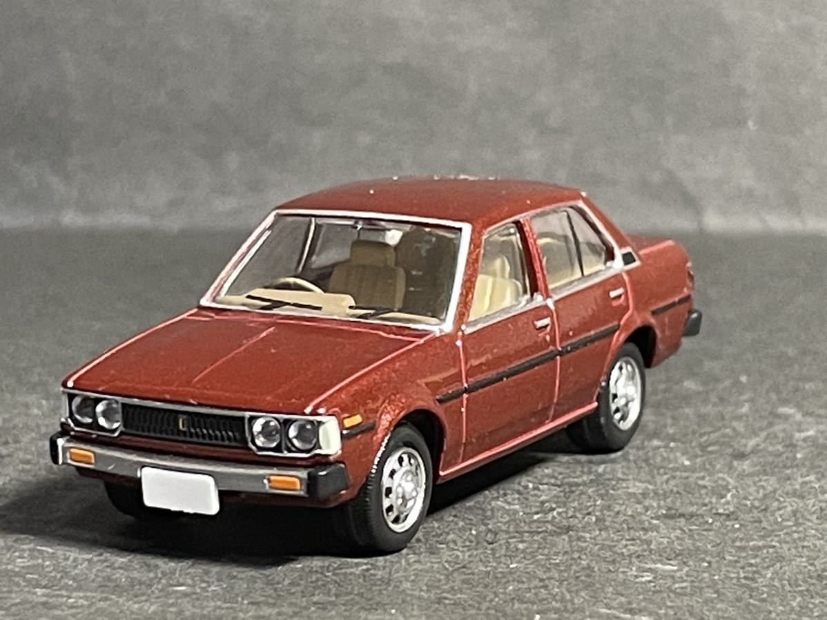 トミカリミテッドビンテージネオLV-N07cトヨタカローラ1500GL