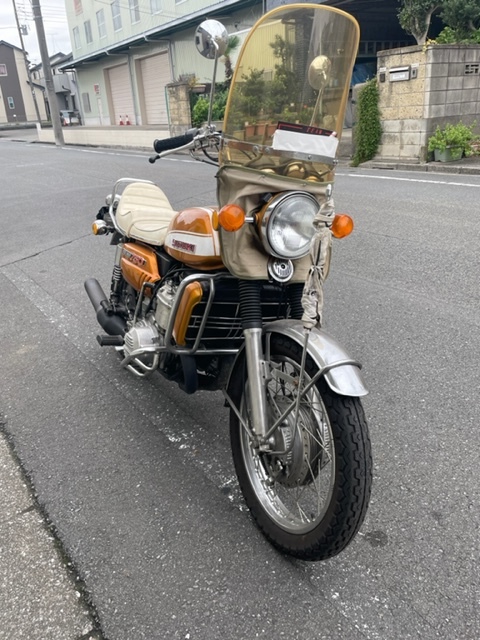 スズキ GT750 初期型 純正 ポイントカバー レア　旧車 当時物 スズキ GT750 初期型 実動 車検付き ダブルドラム 風防付き(ノーマル