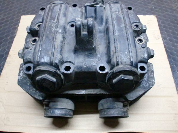 43 希少 GPZ250F シリンダーヘッド ヘッド 良品 一台解体 検）GPZ250