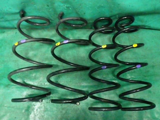 アクセラ DBA-BM5FS 純正コイルスプリング1台分 サスペンション 232223