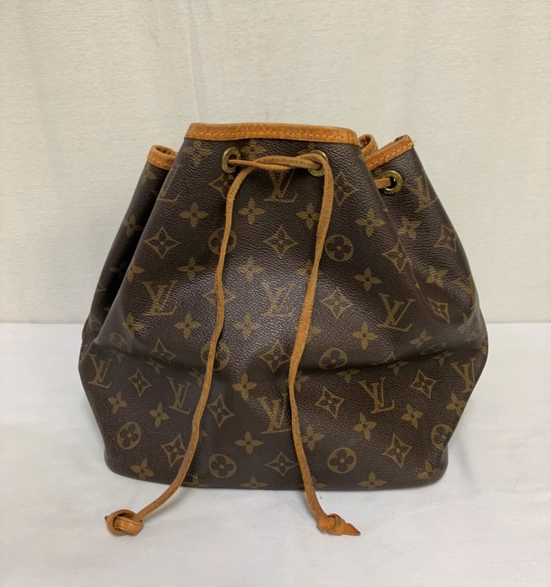 ▽LOUIS VUITTON ルイ・ヴィトン モノグラム M42226 プチ・ノエ 巾着型 