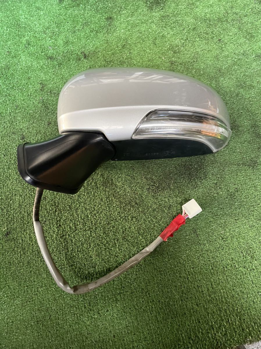 中古◇TOYOTA 30系プリウス 純正ウインカーミラーレンズ ドアミラー LEDウインカー MITSUBA 30-342◇200系クラウン 130系マークX プリウス 30系 | 北米 ZVW30系 シーケンシャル