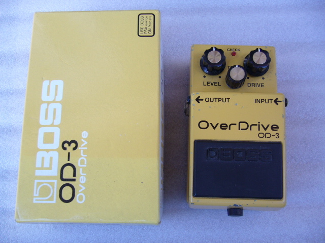 楽器・機材 boss od3 od-3 発売年発売年 極最初期ロッドです。