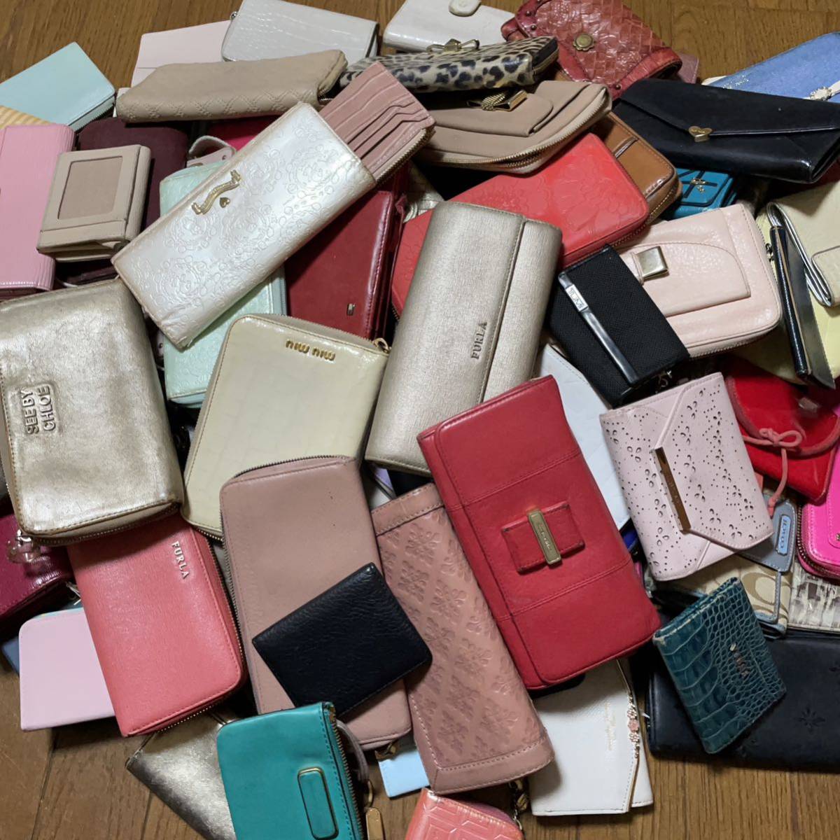 1000円〜 ym 大量ブランド財布などまとめ売 105点セット ノーブランド 