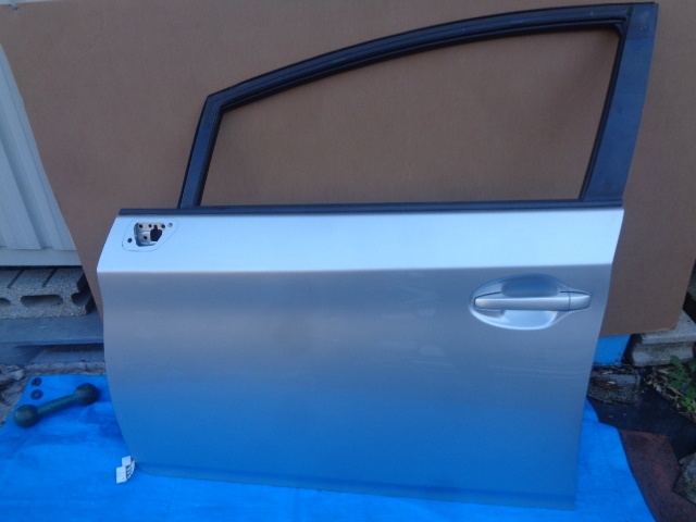 シルバー　カラーNO　1F7　30　プリウス　ZVW30　純正　ドア　ドアパネル　フロント　前　左　FL　管G1201-7