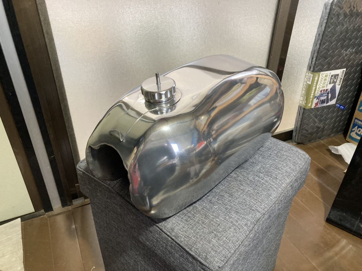 汎用アルミタンク SR400 GB250 VMX トライアンフ スクランブラー