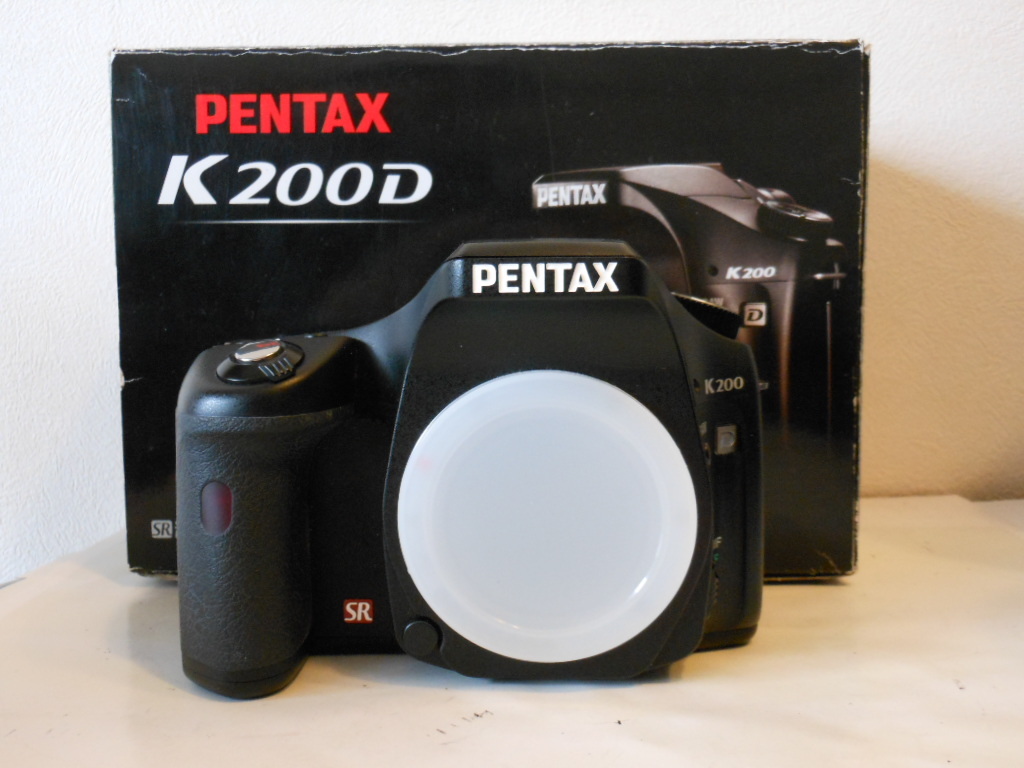高品質，大人気 極上 級 ペンタックス K200D 即日発送 pentax 元箱 使用説明書付(ペンタックス)｜売買されたオークション情報、yahooの商品情報をアーカイブ公開 - オークファン ペンタックス