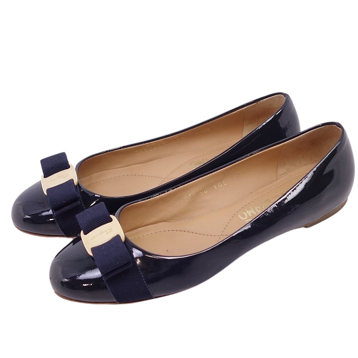 サルヴァトーレ フェラガモ Salvatore Ferragamo パンプス ヴァラ