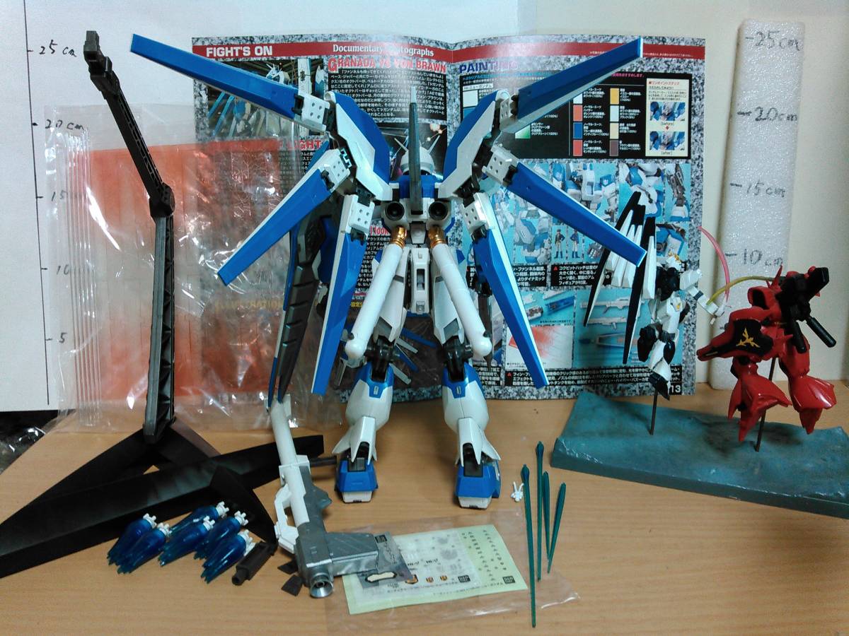 大量ジャンク　PGダブルオー MGサザビー Hi-ν ユニコーン ガンプラまとめ MG 1/100 RX-93-2 Hi-νガンダム 完成品 ガンダム 逆襲のシャア