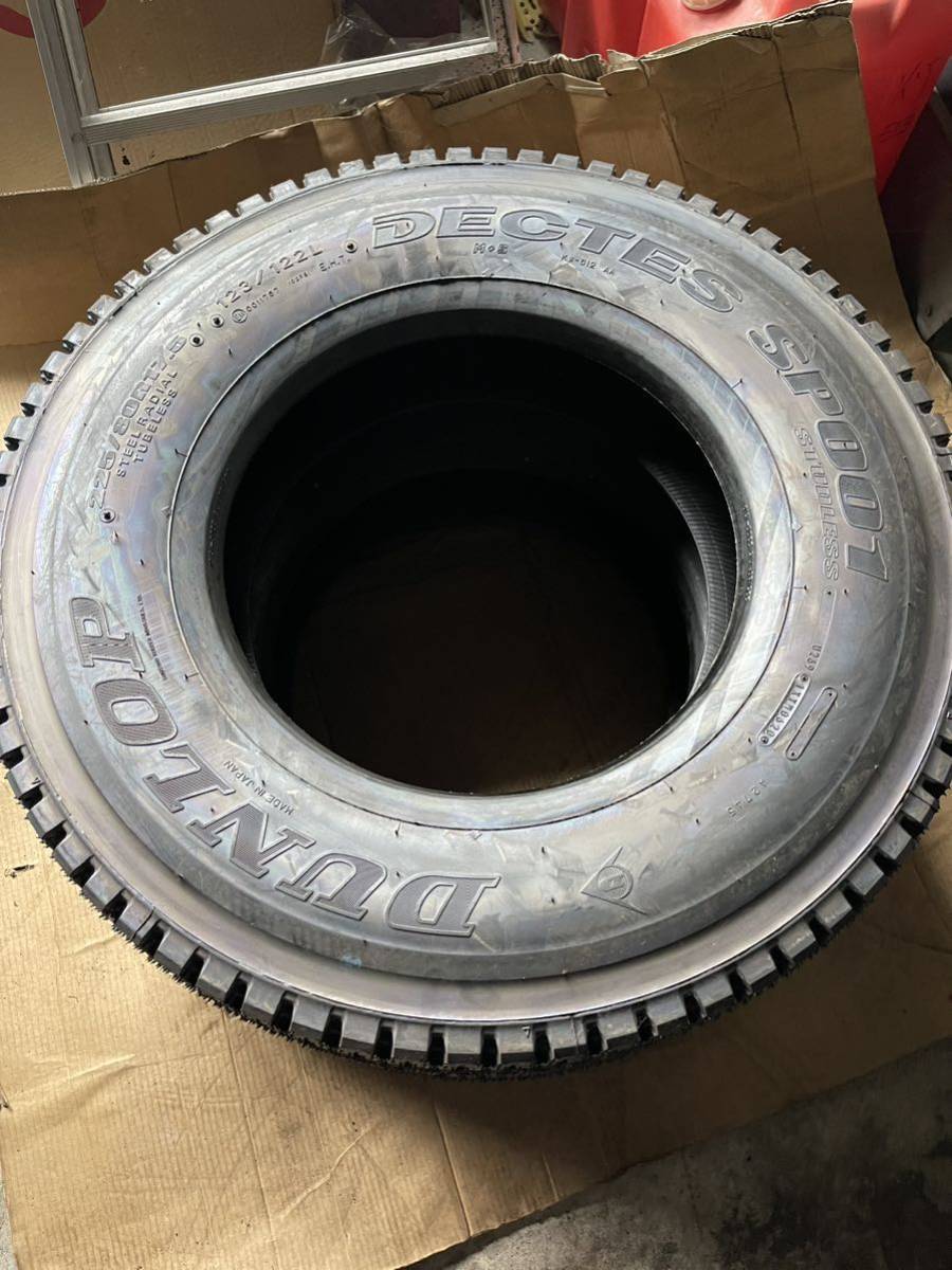【安い，セール】 DUNLOP 225/80R17.5 スタッドレスタイヤ 2本セット(タイヤ)｜売買されたオークション情報、yahooの商品情報をアーカイブ公開 - オークファン タイヤ