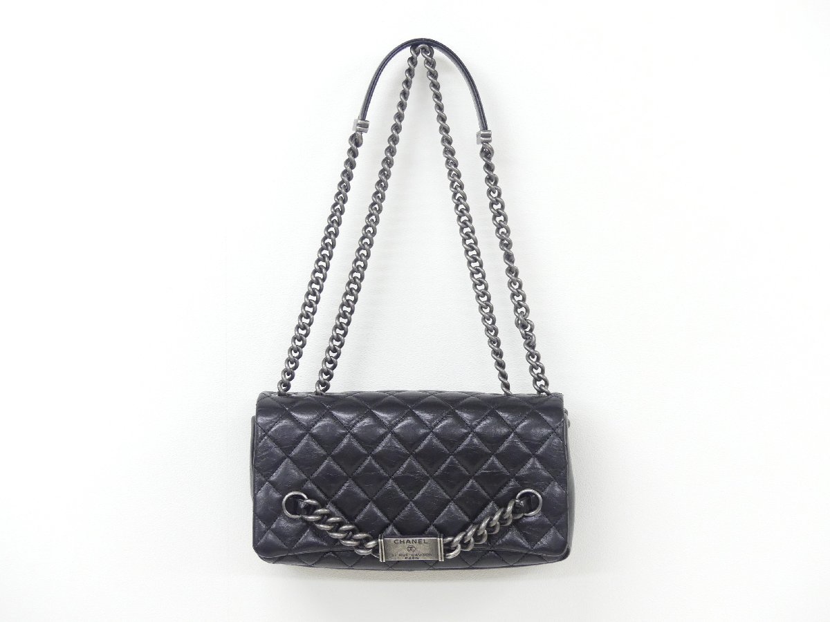 CHANEL ショルダーバッグ ブラック レザー アンティークシルバー金具 