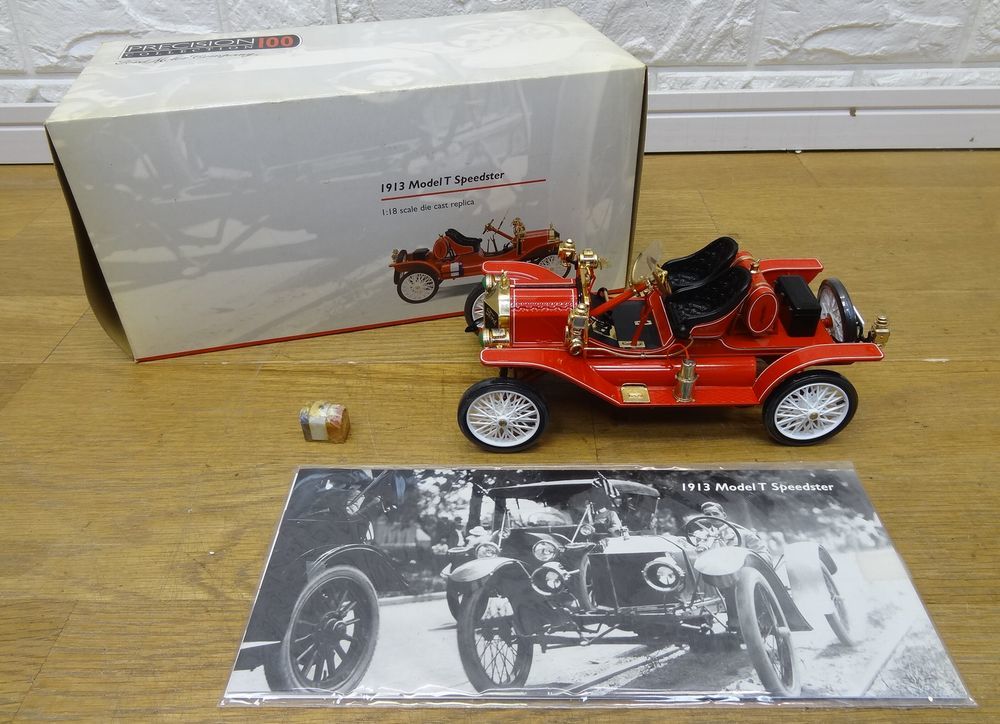 PRECISION COLLECTION 1/18 フォード 1913 モデルT スピードスター