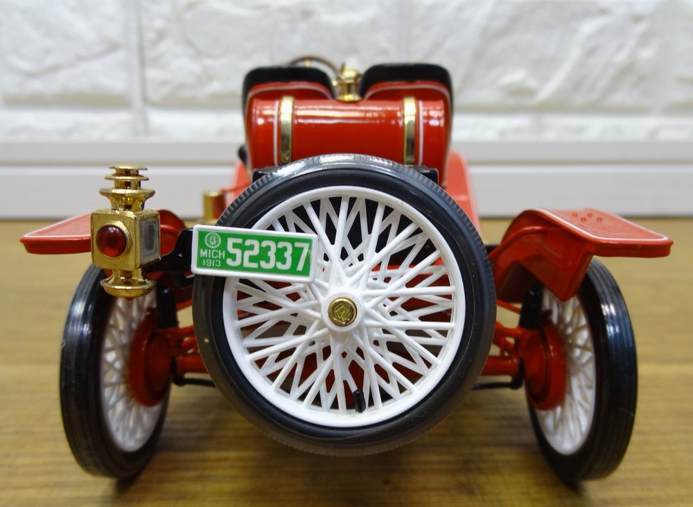 【極美品】1/18 アーテル プレシジョン100フォード モデルTスピードスター PRECISION COLLECTION 1/18 フォード 1913 モデルT スピードスター