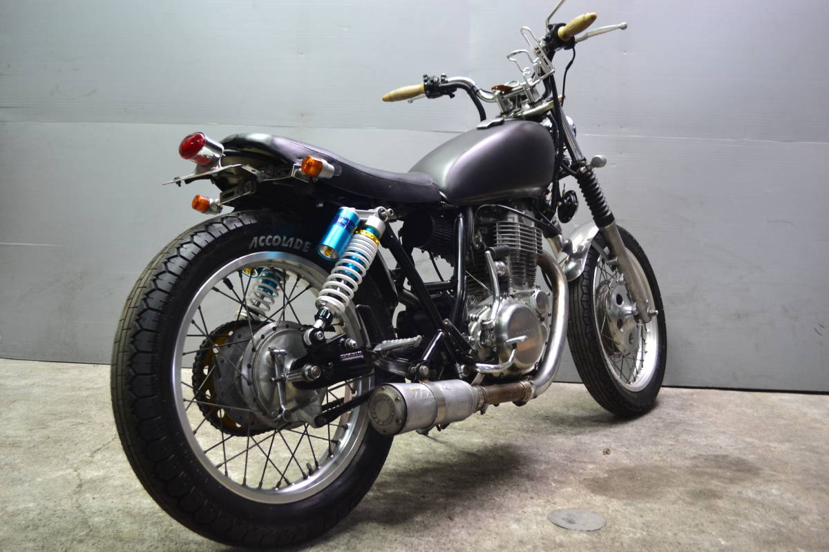 SR400 ヤマハ Daytona GUZZI タイヤタップリ 土曜日現車確認 車検残有 