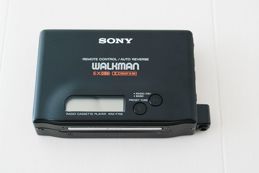 本物保証，人気 ＜ ソニー ＞ SONY WM-F702 ＜ WALKMAN FM/AMラジオ ポータブルカセットプレーヤー ＞(再生専用)｜売買されたオークション情報、yahooの商品情報をアーカイブ公開 - オークファン 再生専用