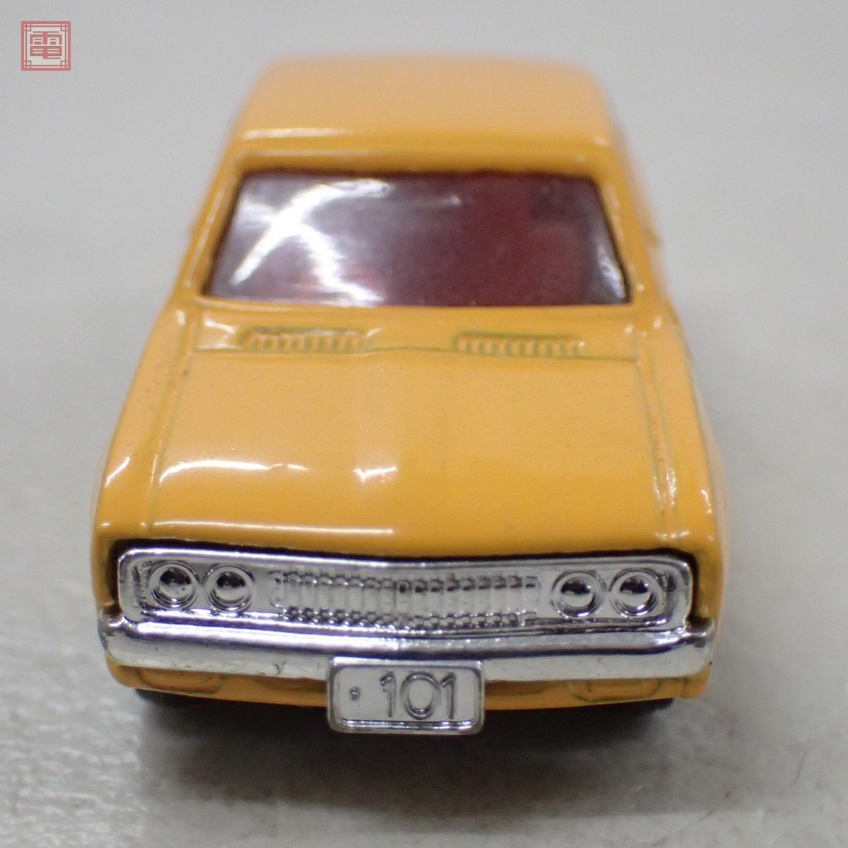 トミカ 日本製 No.96 ダットサン ピックアップ DATSUN PICKUP 黒箱