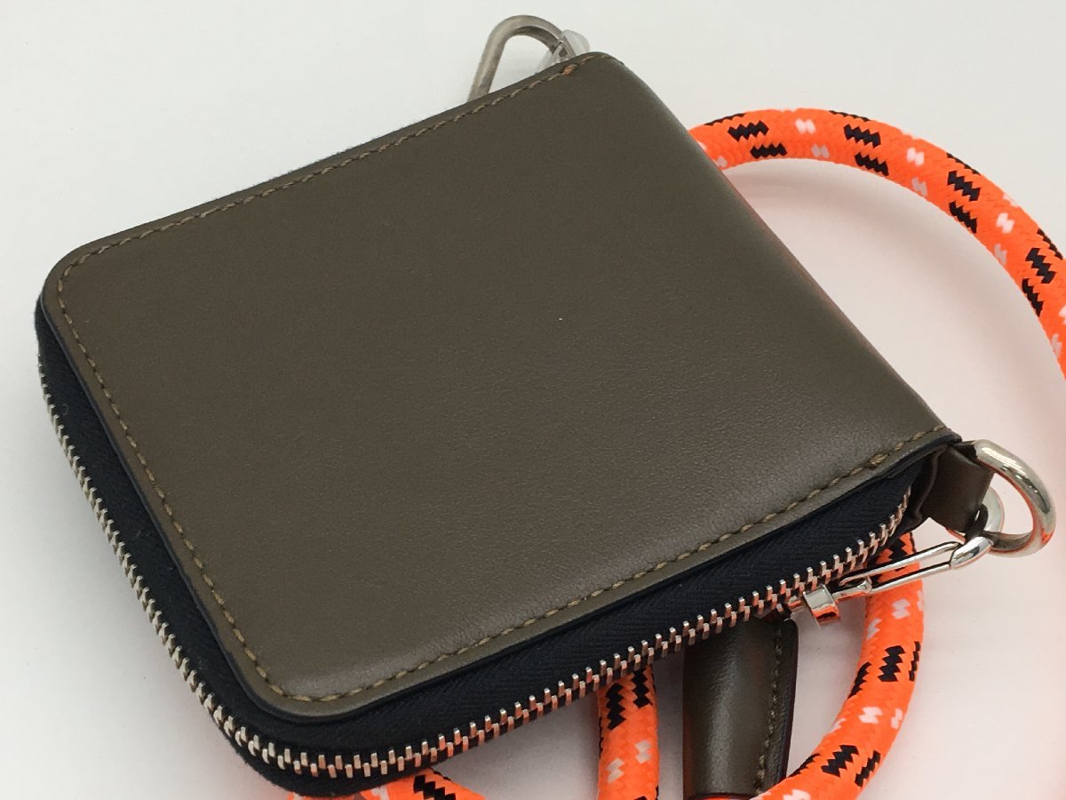 MONCLER スマートネックウォレット 財布 ストラップつき MONCLER スマートネックウォレット 財布 ストラップつき