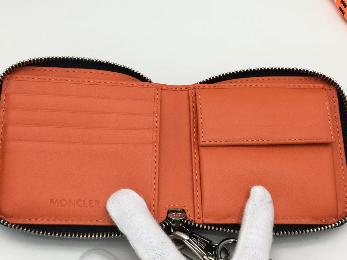MONCLER スマートネックウォレット 財布 ストラップつき MONCLER スマートネックウォレット 財布 ストラップつき