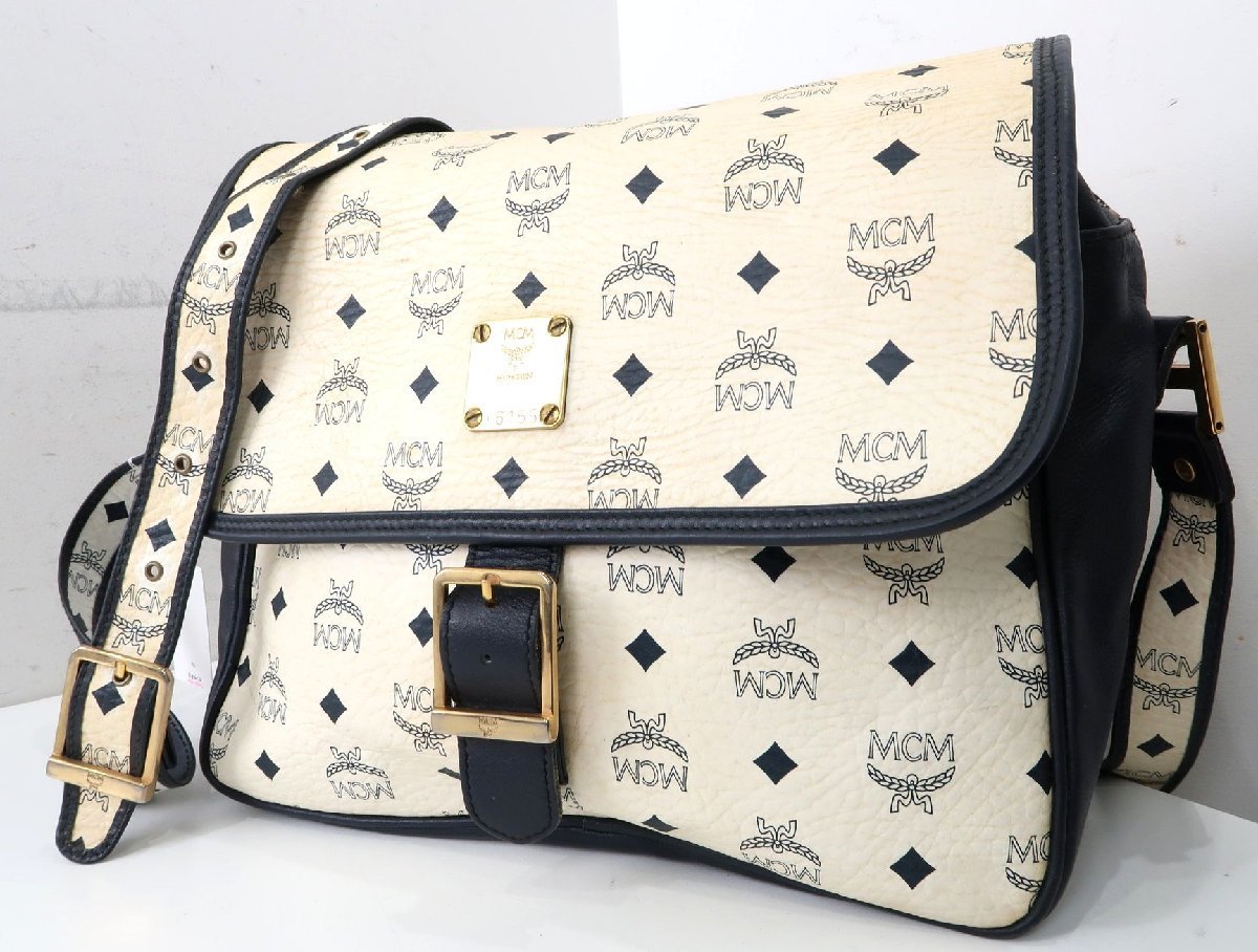 MCM エムシーエム ヴィセトス アナグラム ショルダーバッグ メッセンジャーバッグ ホワイト ロゴ