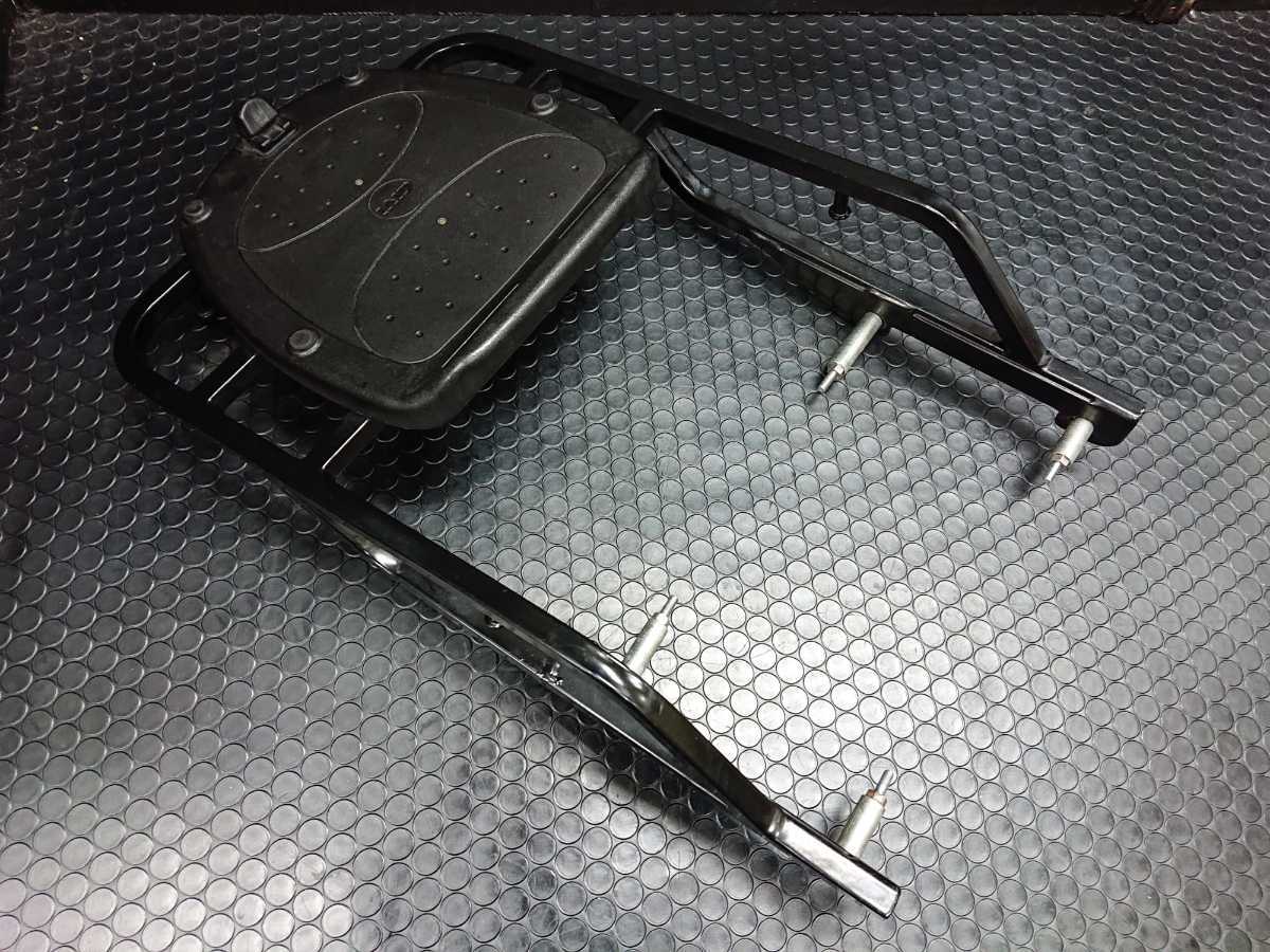 ZZ-R1100(ZXT10C)専用】☆社外大型リヤキャリア＋GIVIモノロック(標準