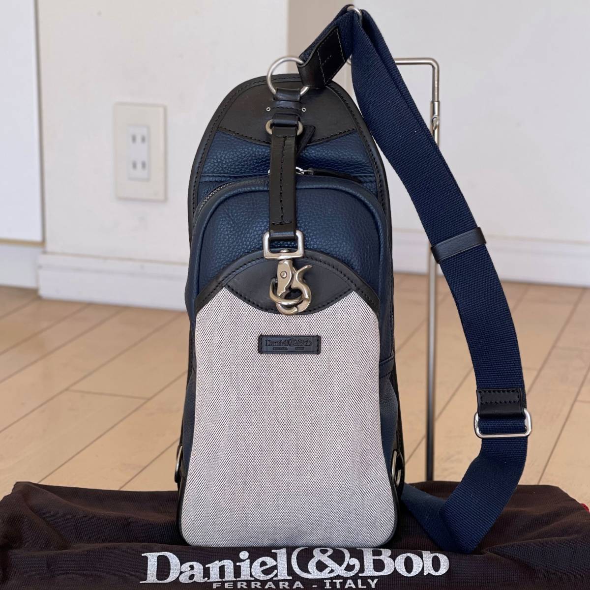 ボディバッグ ピッポ バーニーズニューヨーク別注 Daniel&Bob 中古