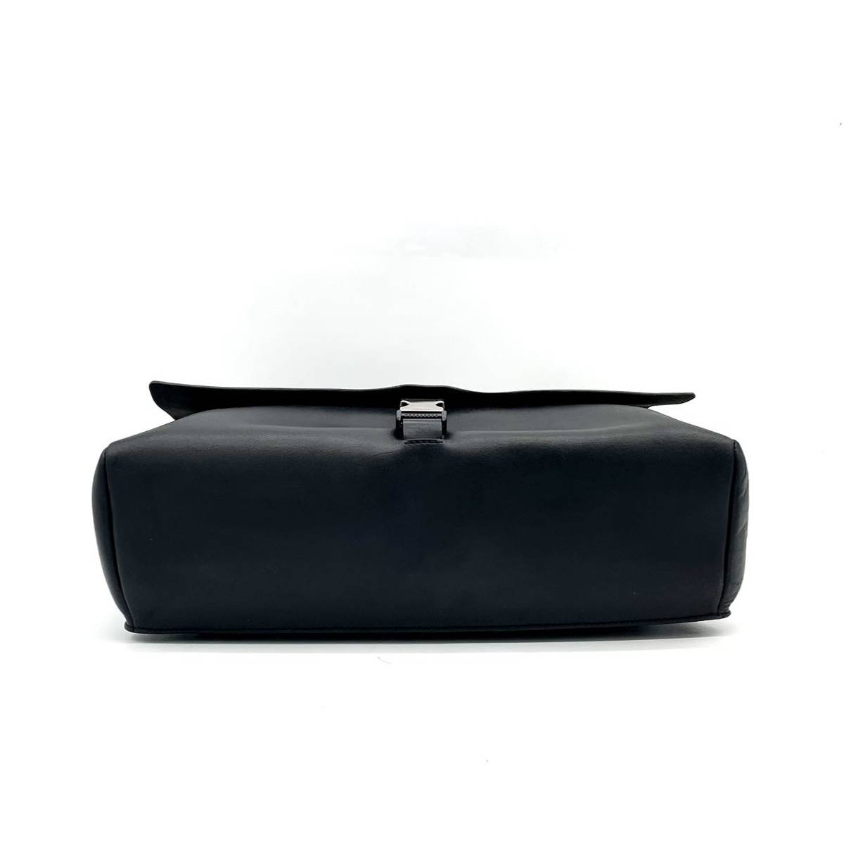 極美品】PRADA プラダ ショルダーバッグ メッセンジャー A4サイズ可 