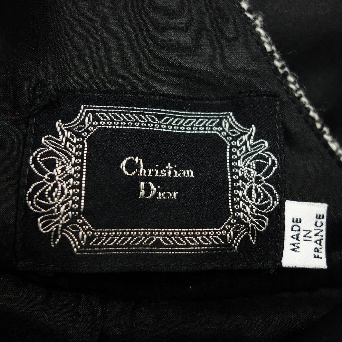 ディオール 中古 ワンピース（ブランドディオール）の通販 Christian ワンピース ウール 中古クリスチャンディオール 20年製 ひざ丈 半袖 クリスチャンディオール Dior 中古・古着通販Christian (クリスチャン ワンピースの通販 ワンピースの中古品