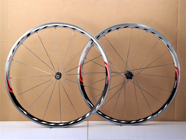 SHIMANO RS30 700c 622x15c シマノ 完組ホイール前後セット SHIMANO RS30 700c 622x15c シマノ 完組ホイール前後セット