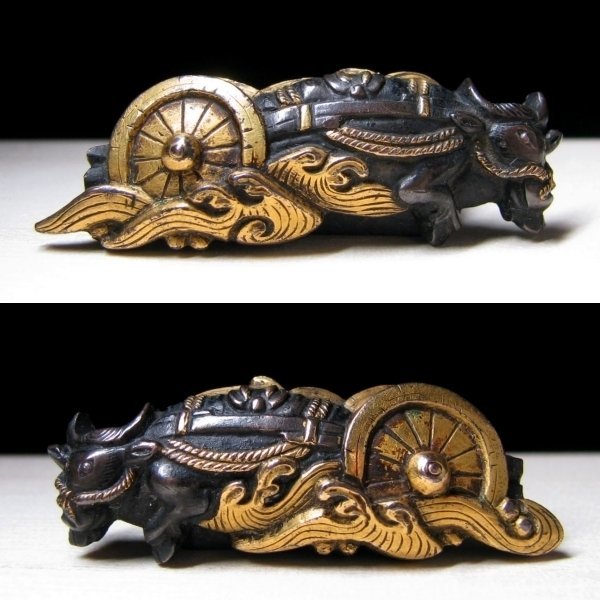 時代武具　目貫　赤銅金色絵　牛車の図　桐箱付　江戸時代/22L073