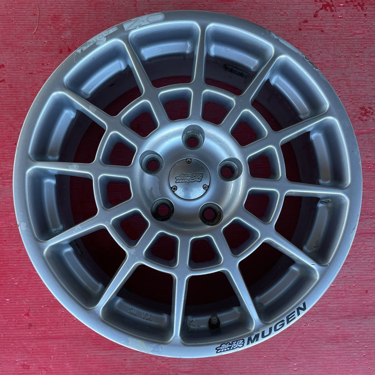 希少 MUGEN 無限 OZ Racing 17×7J+53 PCD114.3-5穴 ハブ径約65mm MADE