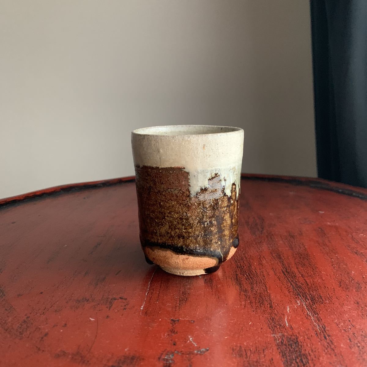 秀作湯呑 西岡小十（小次郎窯）作 朝鮮唐津湯呑 西岡小十 朝鮮唐津