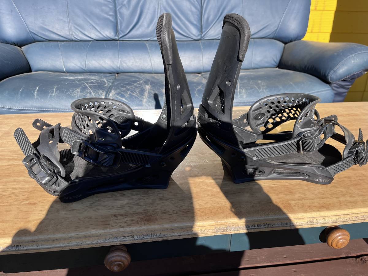 BURTON MALAVITA Mサイズ 黒