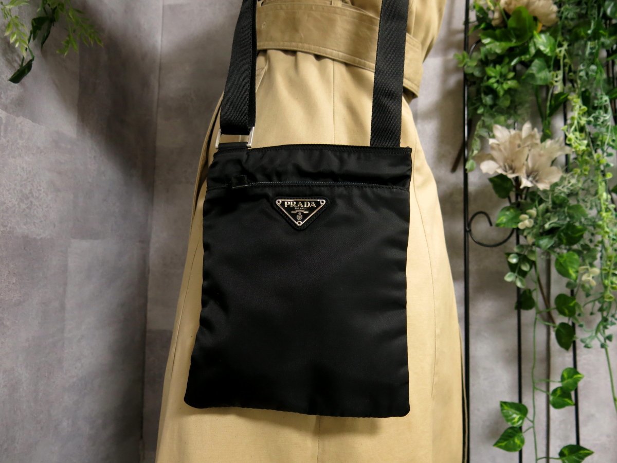 正規品✨PRADA プラダ ブラック 黒 ナイロン ショルダーバッグ ポコノ 