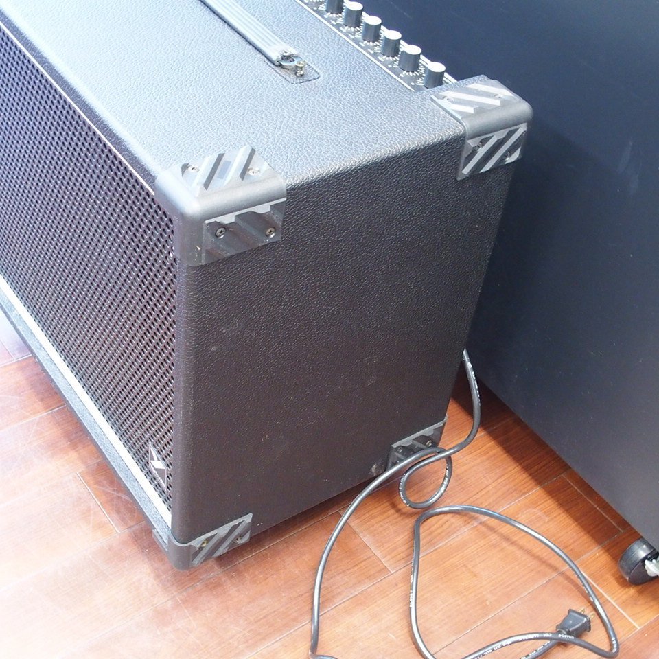 m001 Omo KAWAI カワイ BLOC 100K キーボードアンプ キャスター付 音出