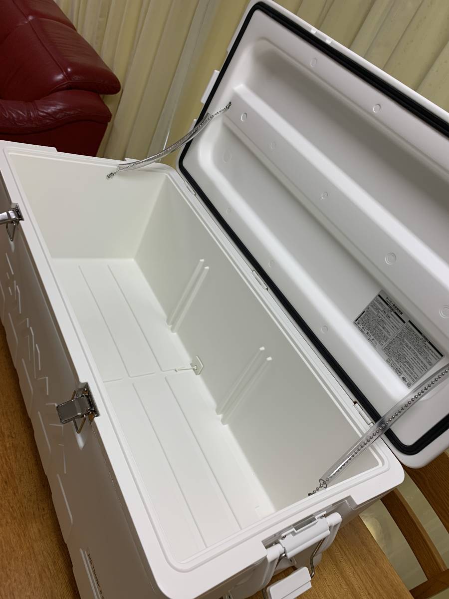 美品☆ダイワ ビッグトランク2 SU 8000（80リットル）ホワイト