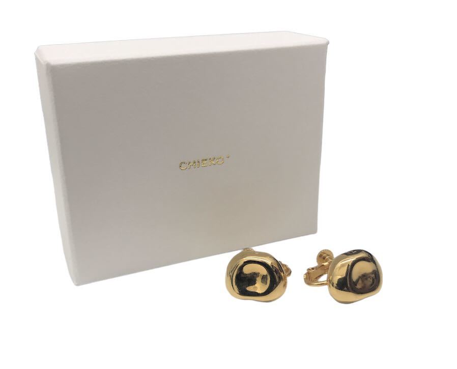 チエコプラスCHIEKO ペタルピアス ゴールド 美品！箱付き】CHIEKO＋ チエコプラス Manon pierce/earring † gold