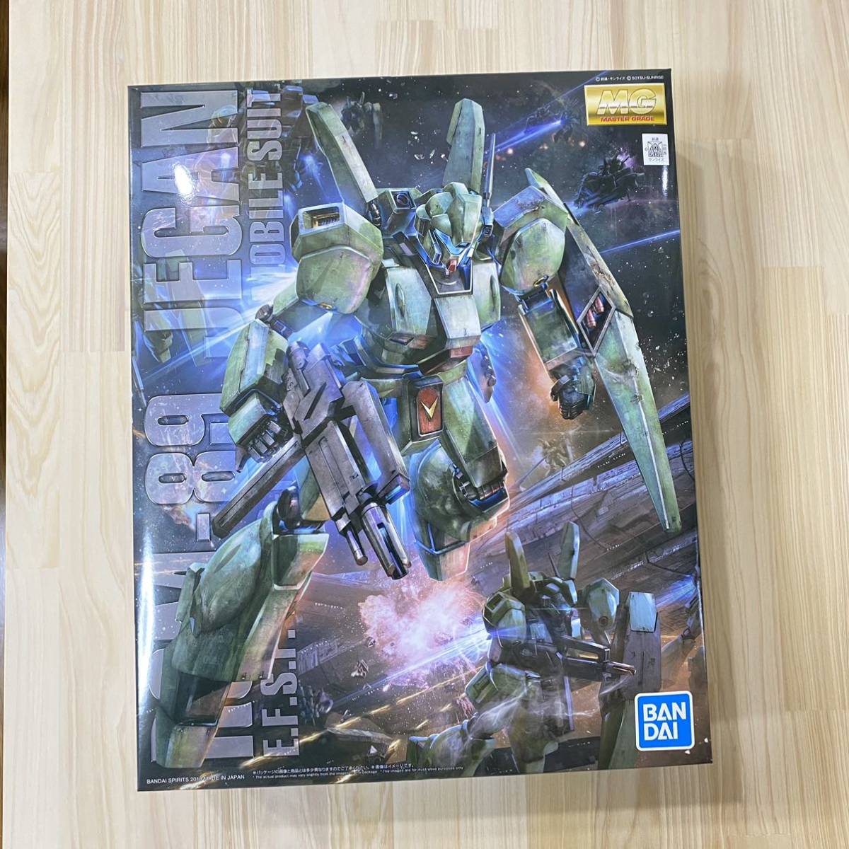 バンダイ MG 1/100 ジェガン 1⁄100 MG ジェガン ⚠️ガンプラ全塗装完成品
